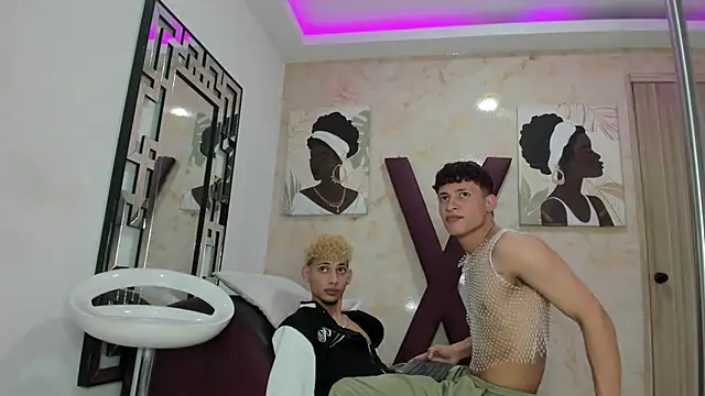 YOUNG_BOYS_HELL webcam