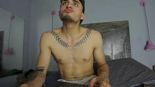 James-06 webcam