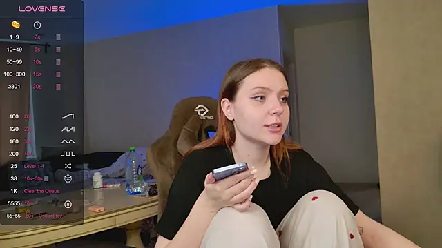 YouHoldMee webcam