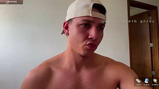 Maxx_valiant webcam