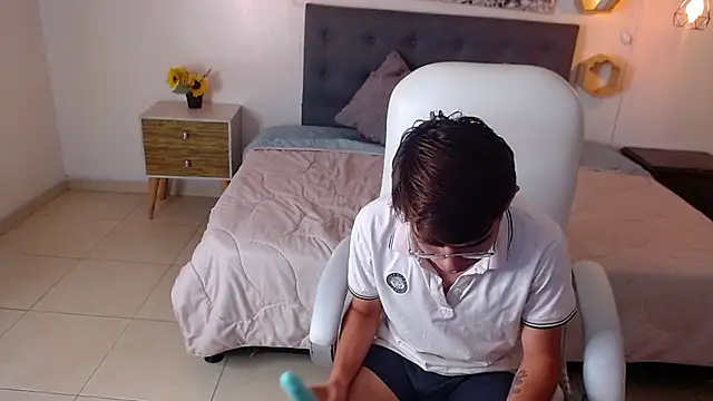 jack__tomas webcam