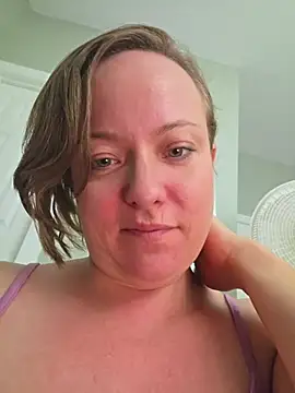julimonroe webcam