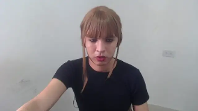 estefania224 webcam