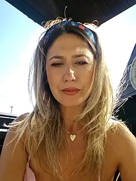 CelynaRoss webcam