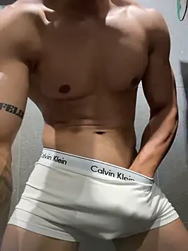 gooodboiii Live Webcam on Stripchat