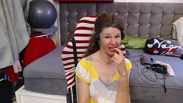 kellyterapy webcam