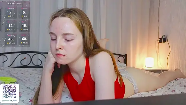 bae_cake_ webcam