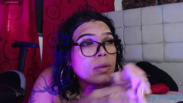 charlotte_brawn webcam