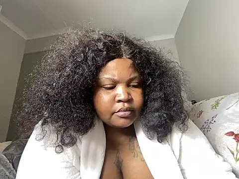 misslola27 (F young) - 2 videos 😋😋♥️