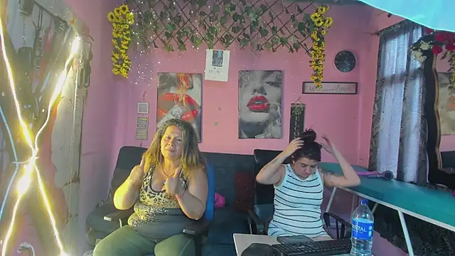 lesbiancuple webcam