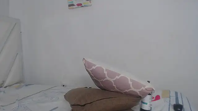 AlannaHarper webcam