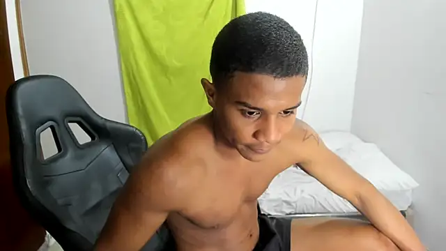corzoethan - Corzoethan's free webcam - UK Sex Cams
