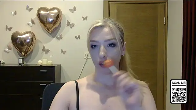 Wild_Silk_Desire webcam