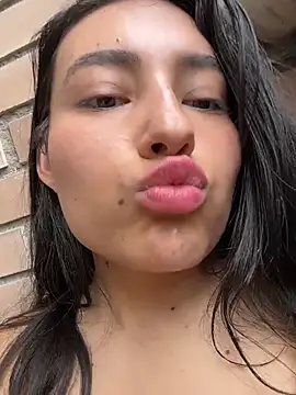 VioletRousee webcam