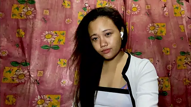 Abegail2221 webcam