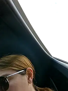 Mercedeswoman8 webcam
