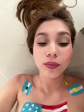 Nikii__ webcam