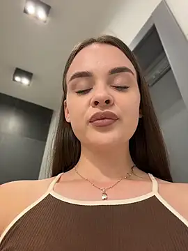 KristiRich webcam