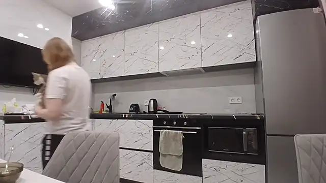 KarinaBestie webcam