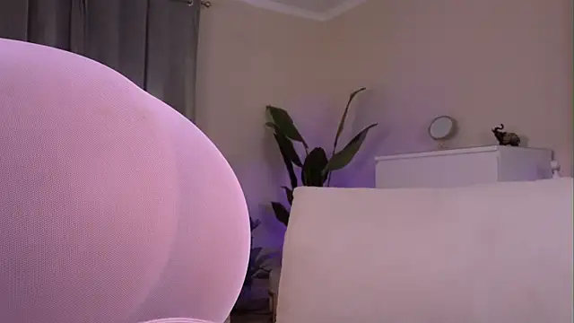 Tinydoll_XO webcam