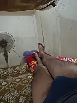 indian_cheesy-boss (Ask my age) - THICK CHEESY DICK
