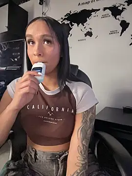 Isabella-Teen webcam