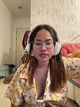 Ponthip webcam