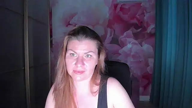 LunaKissesx webcam