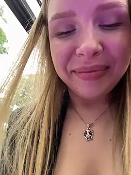 liza_risky's live room