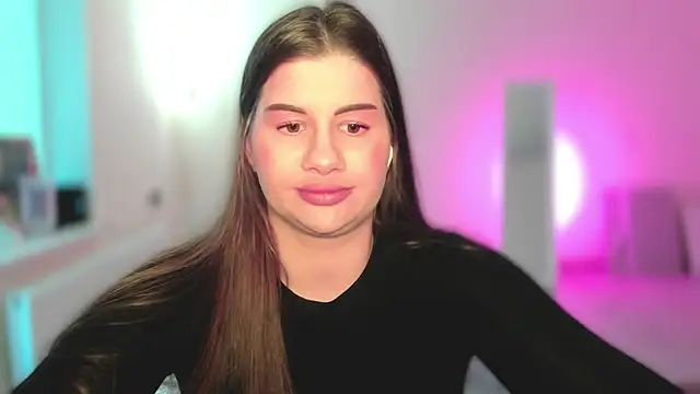 JuicyHelenX webcam