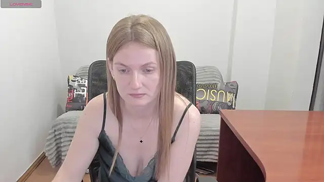 Alisha_Skyes webcam