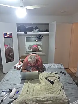 Handsolo_porn webcam