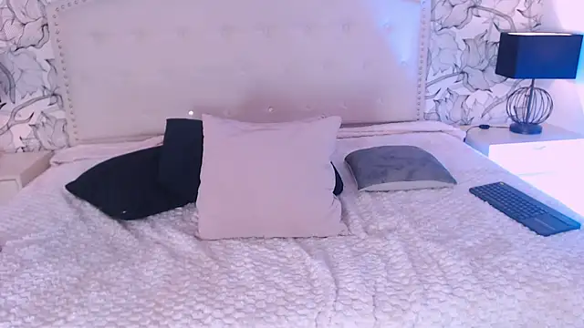 Venusandrea29 webcam