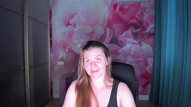 LunaKissesx webcam
