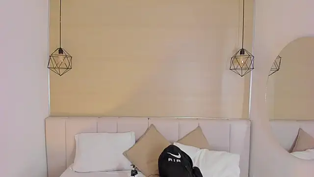 Haily_b webcam