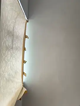 Valen_1990 webcam