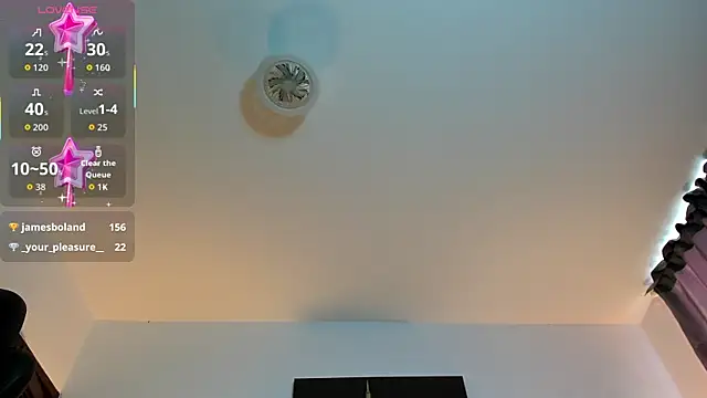 Nauthy_Nahomi webcam