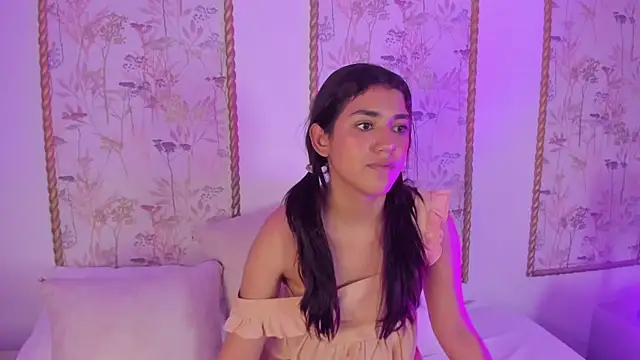 cristin_collins webcam