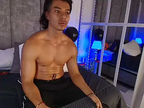 LycanMushu webcam