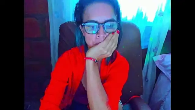 BrianaGarner webcam