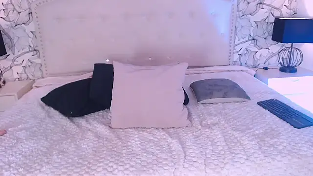 Venusandrea29 webcam