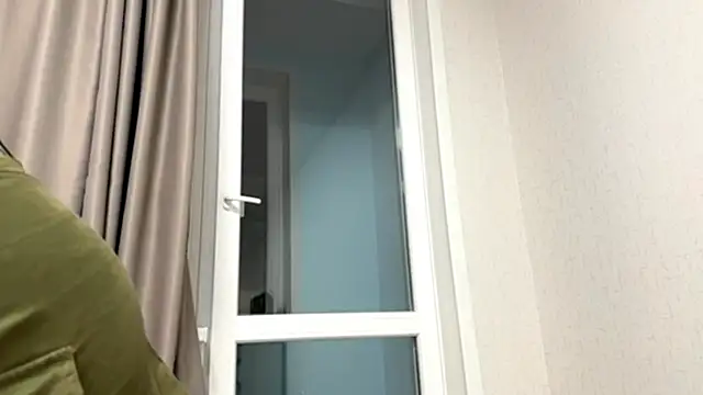 virusDoll webcam