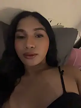 slutty_aki webcam