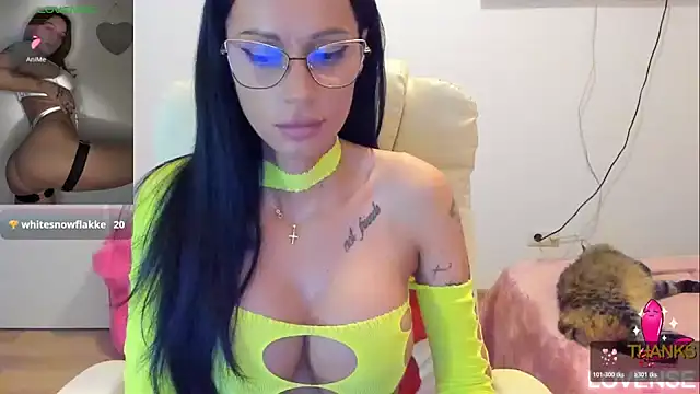 kissnicol32 webcam