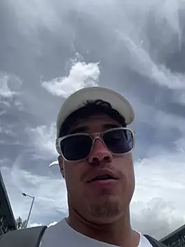 TavoHot_ webcam
