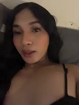 slutty_aki webcam
