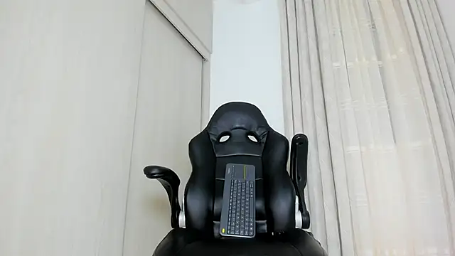Biscuit_oliva webcam