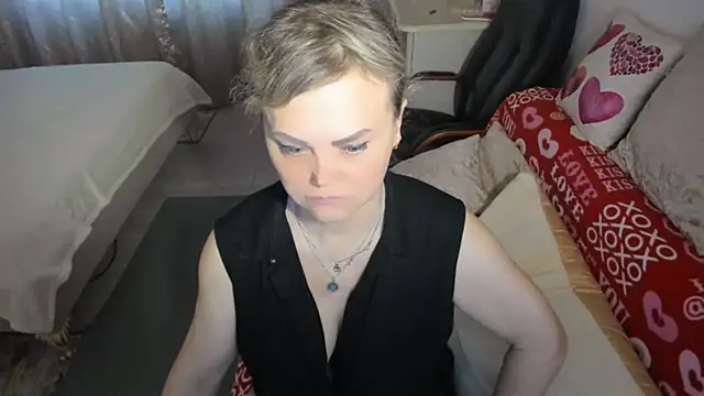MildMature webcam