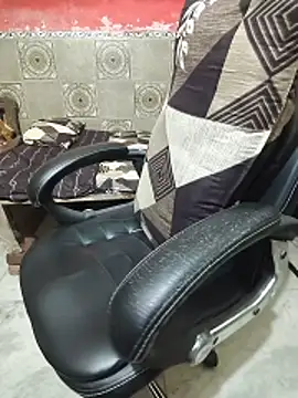 yourmoni001 webcam