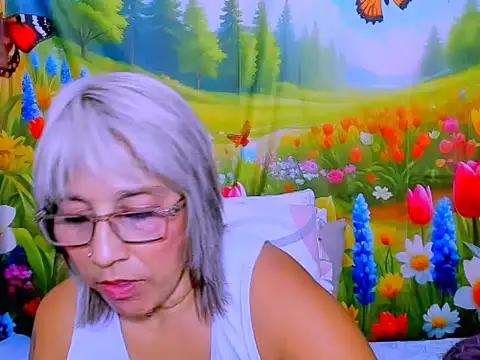 indianroxy webcam